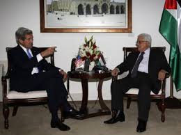 Kerry e Abu Mazen