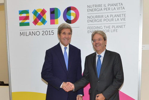 Il Segretario di Stato USA John Kerry con il Ministro Gentiloni a EXPO (Fonte: Consolato USA a Milano) 