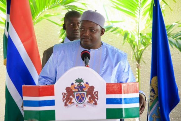 Il nuovo Presidente del Gambia, Adam Barrow.